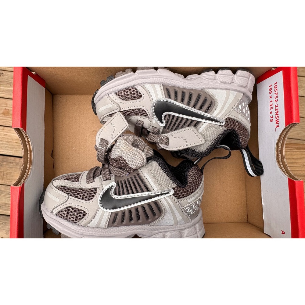 Nike Zoom Vomero 5 Toddler Sneakers Grey Brown FJ1911-001 Size 4C